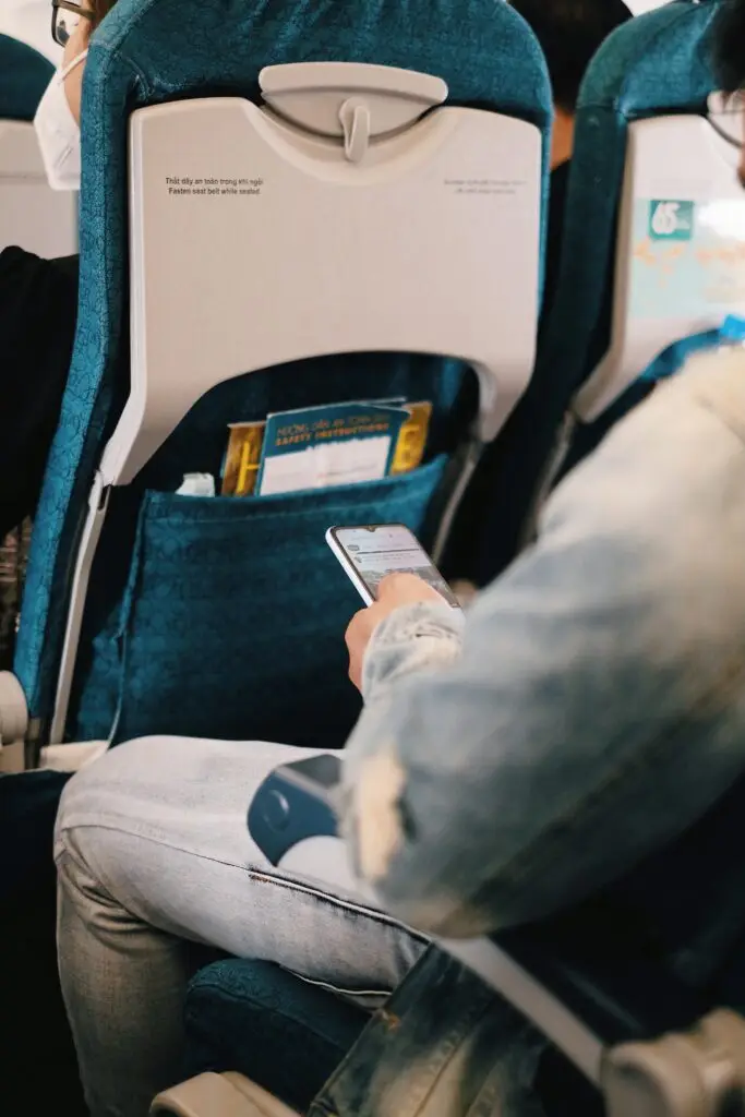 Best VPN for airport WiFi guide for travelers using public airport internet